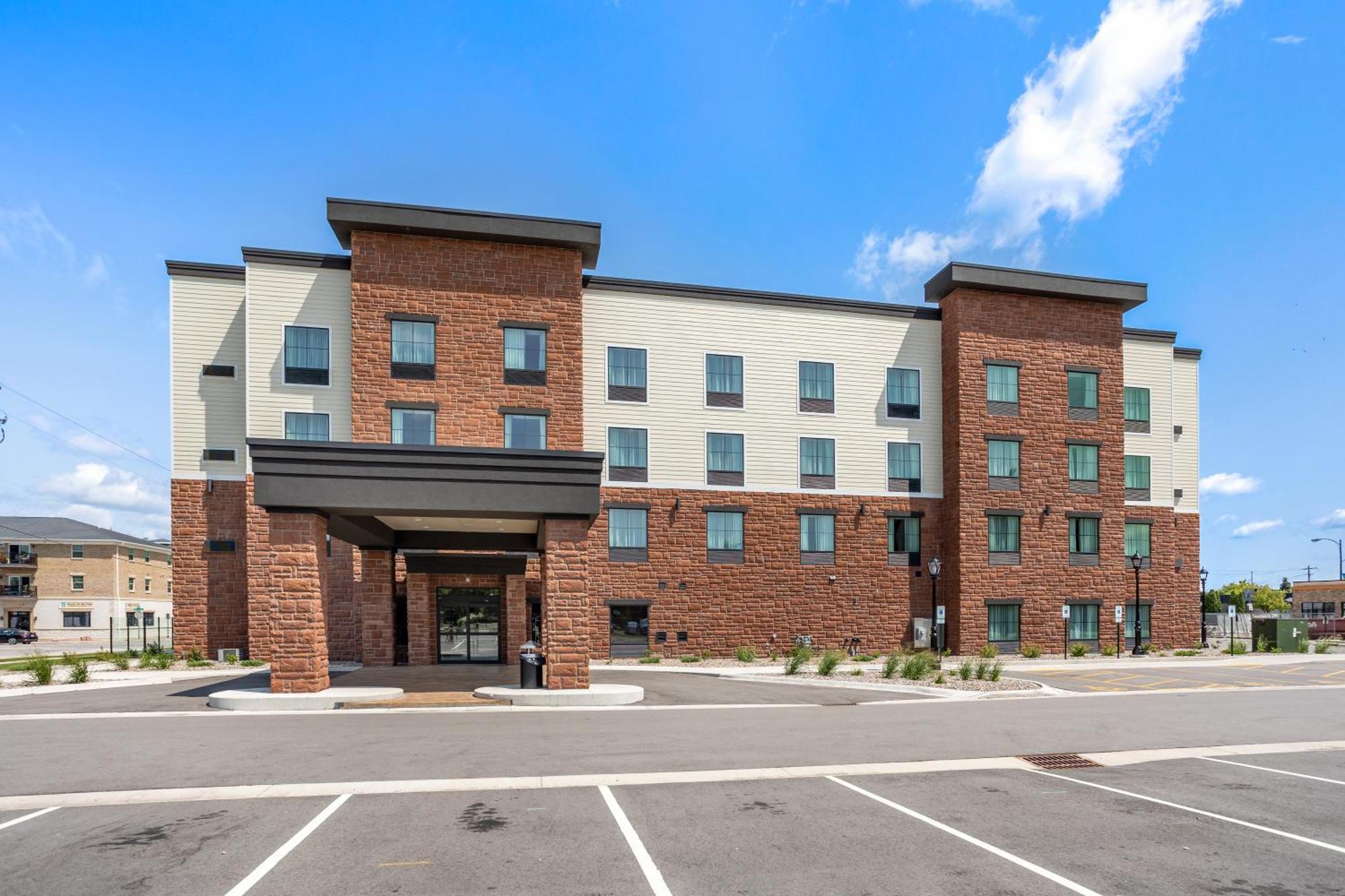 Cobblestone Hotel & Suites - De Pere Green Bay Exterior foto