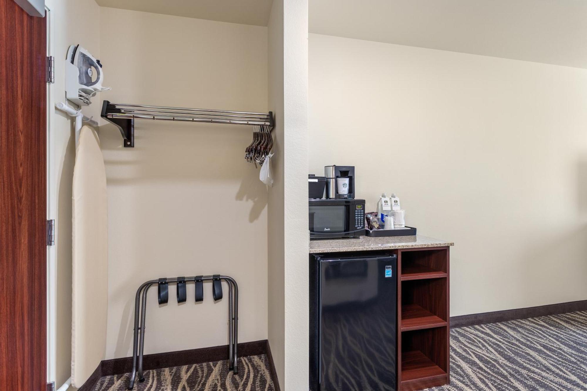 Cobblestone Hotel & Suites - De Pere Green Bay Exterior foto